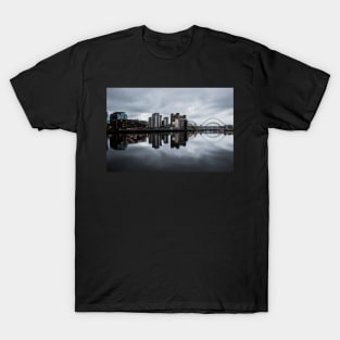 Gateshead side of the tyne river T-Shirt